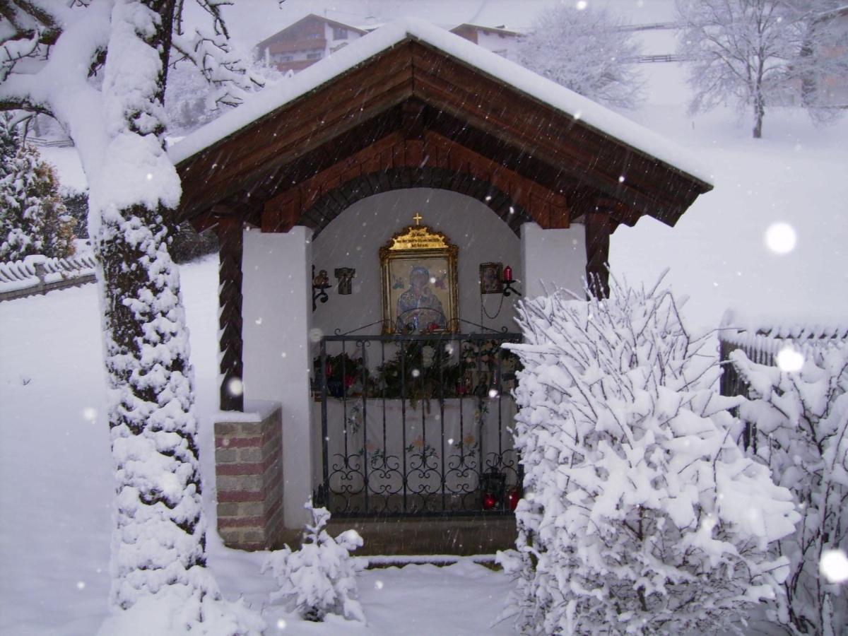 Ferienwohnungen Monja Und Dietmar Thoeni Arzl im Pitztal Exterior foto