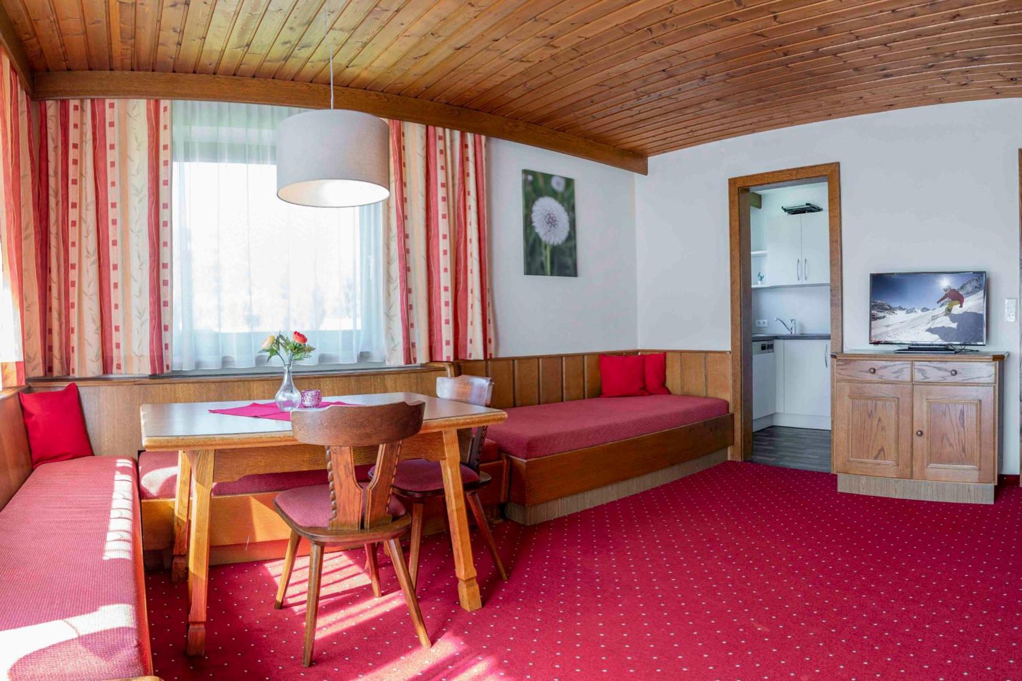Ferienwohnungen Monja Und Dietmar Thoeni Arzl im Pitztal Exterior foto